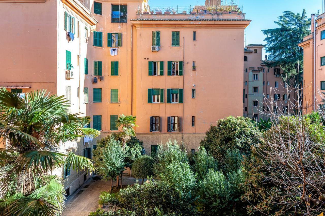 Vatican Caracciolo Rome Buitenkant foto